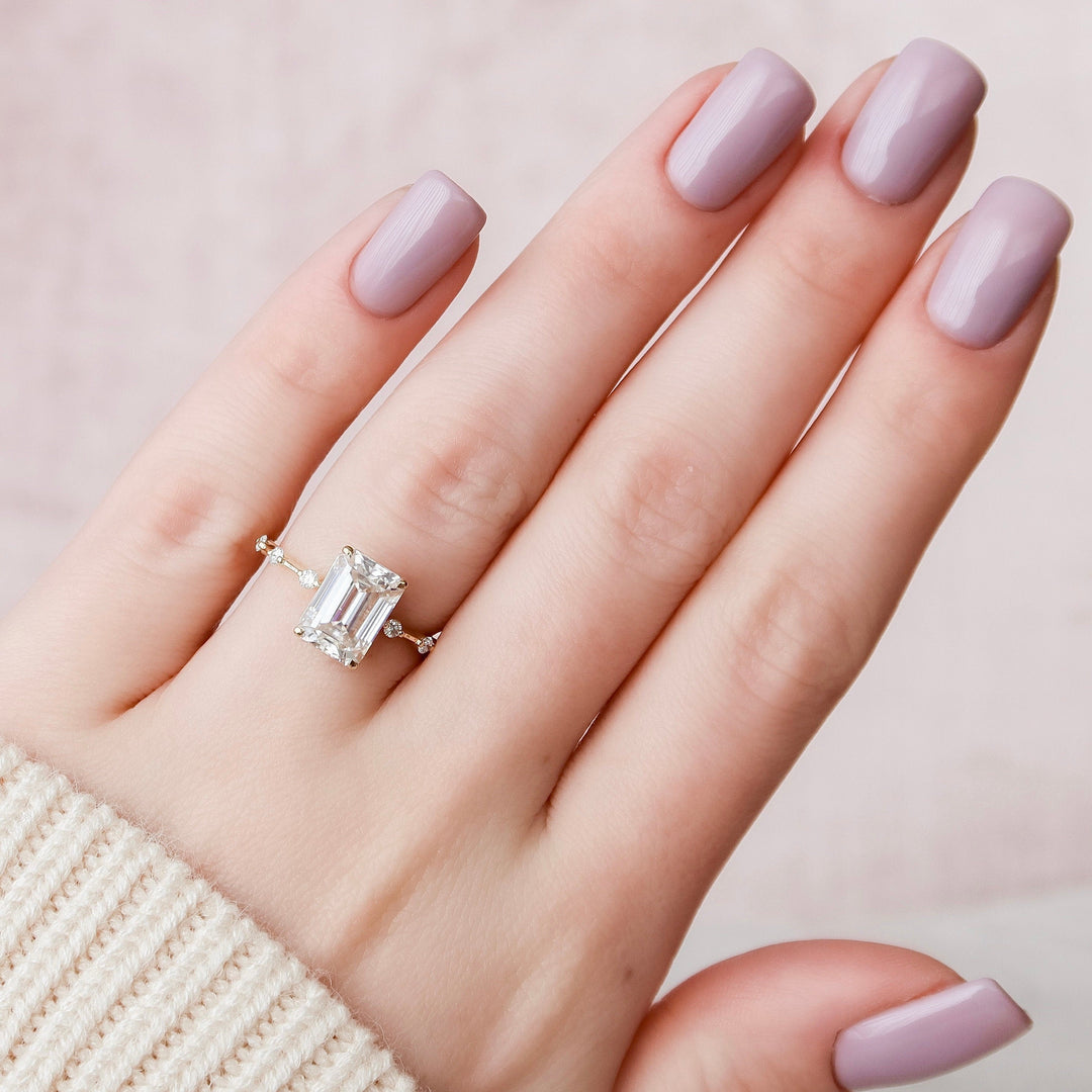 3.50 CT Emerald Cut Moissanite Diamond Solitaire Engagement Ring