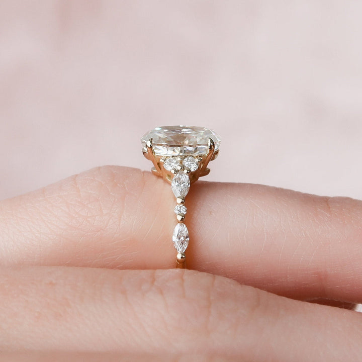 3.0 CT Oval Cut Moissanite Diamond Cluster Engagement Ring